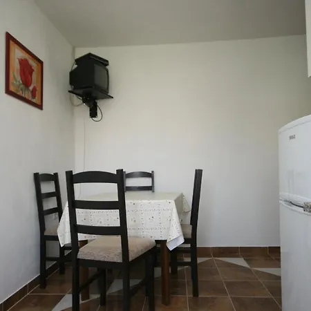 Apartment Apartments With A Parking Space Povljana, Pag - 229 *